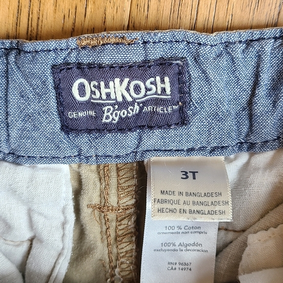 4/$20 3T shorts - Picture 2 of 4